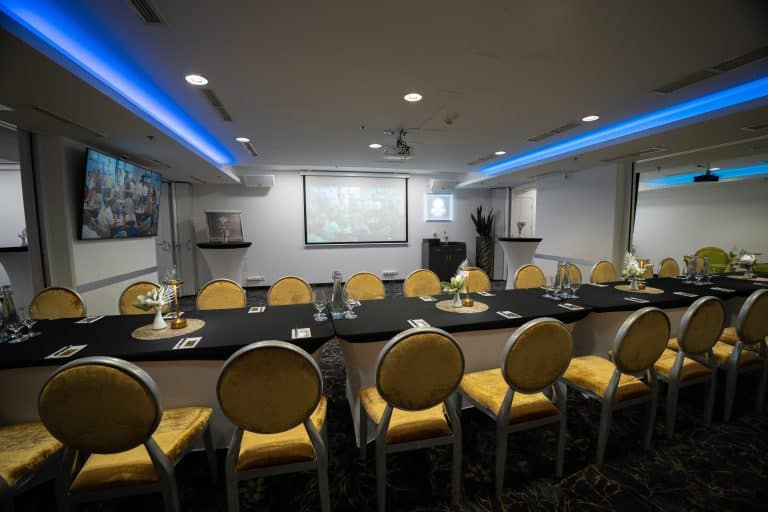 divinus konferenvcia 78