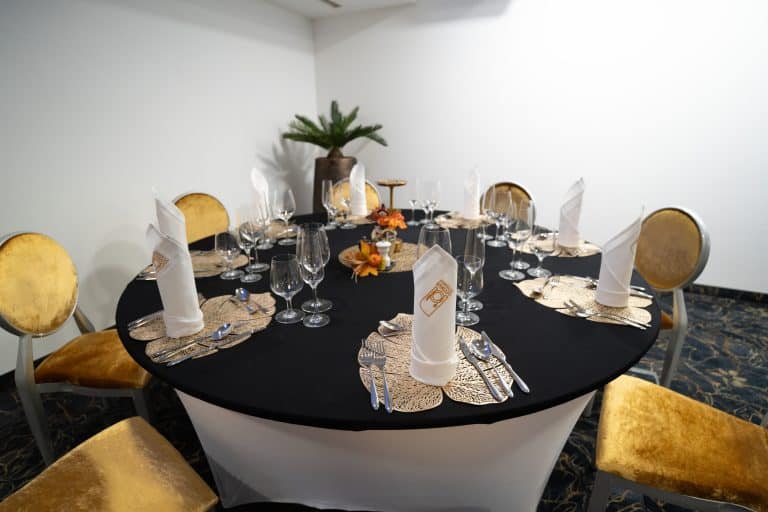 divinus konverencia terem 18