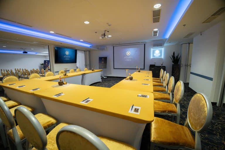 konferencia terem harmadik elrendezés 2